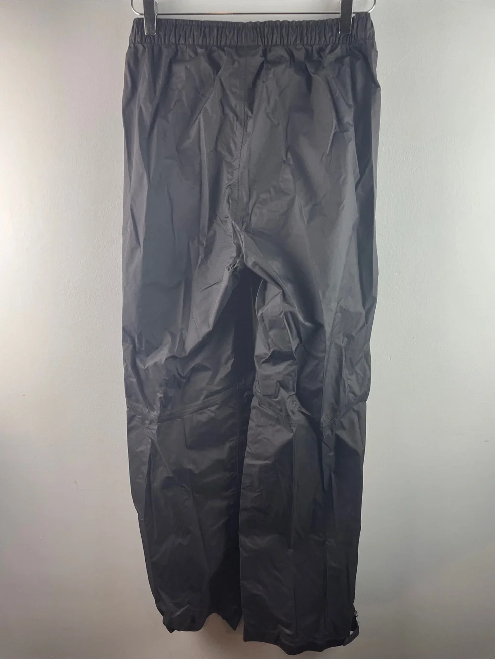 The North Face Black Men's Hyvent 2.5L Venture Rain Pant/Black jogger Size S
